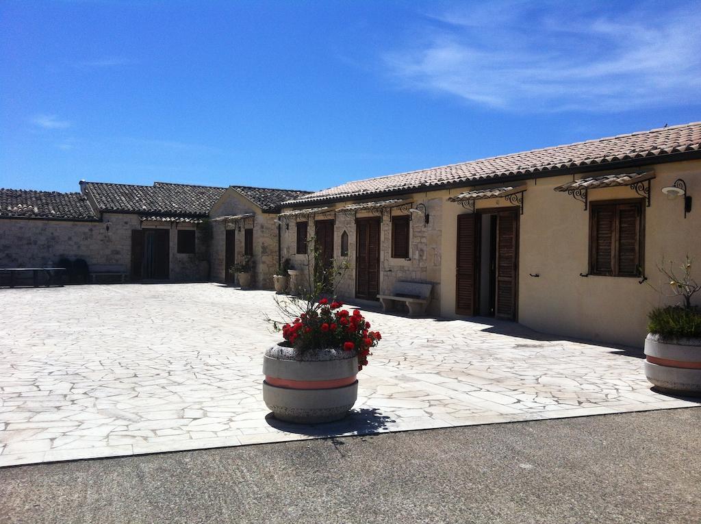 Vila Oasi Di Cava Ispica Pietre Nere San Zagaria Exteriér fotografie